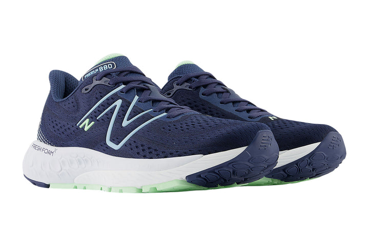 New Balance 880v13 D Navy/White Womens #color_blue-multi-whites