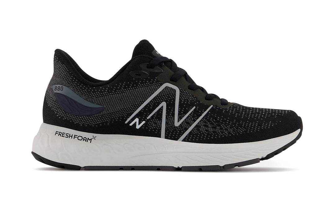 New Balance 880v12 Black/White Youth #color_black-multi-whites