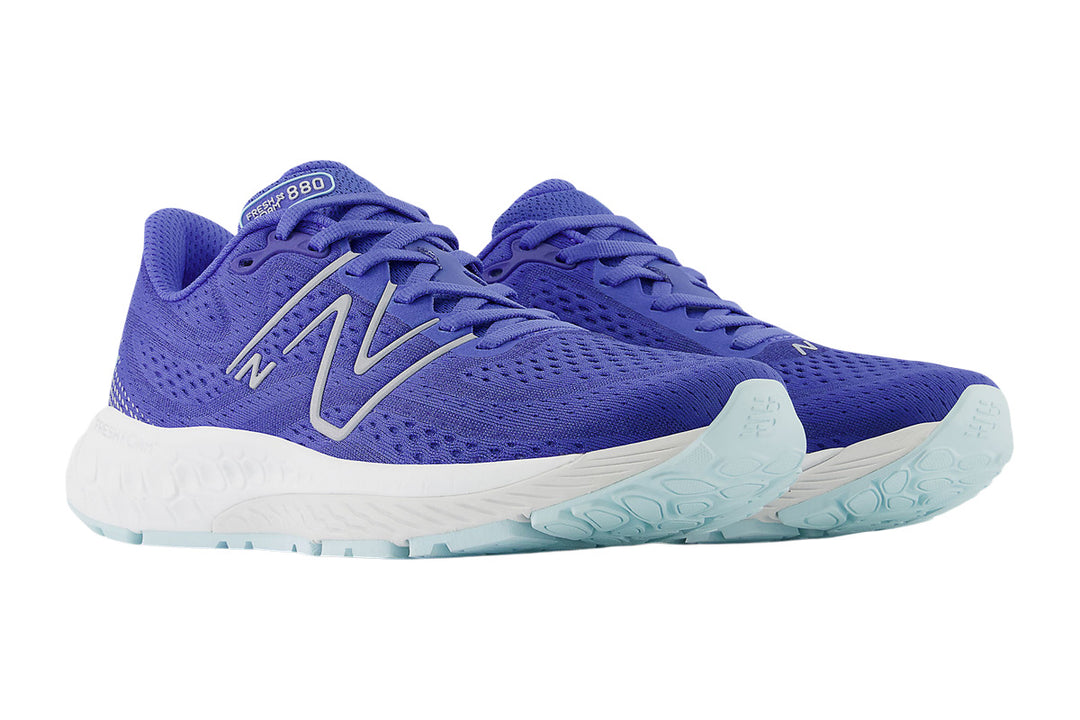 New Balance 880v13 B Blue/White Womens #color_black-multi-whites